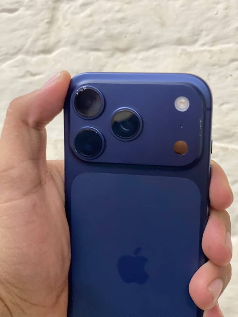 Apple iPhone 17 Pro 4