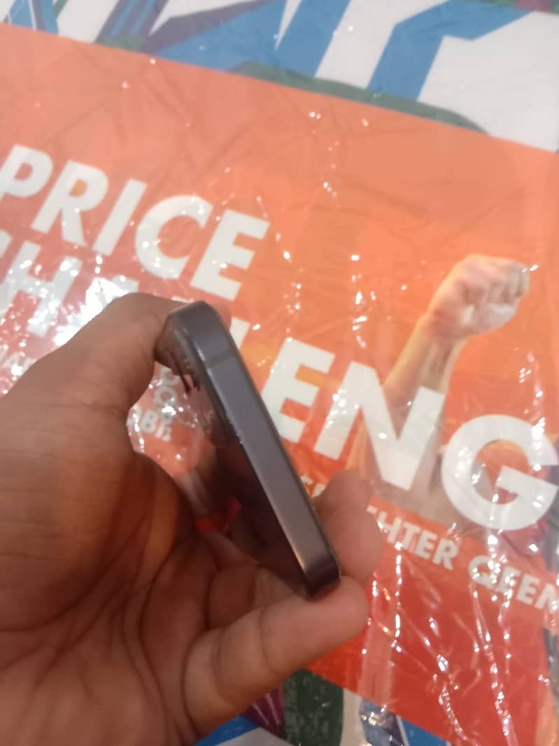 Apple iPhone 12 mini 4