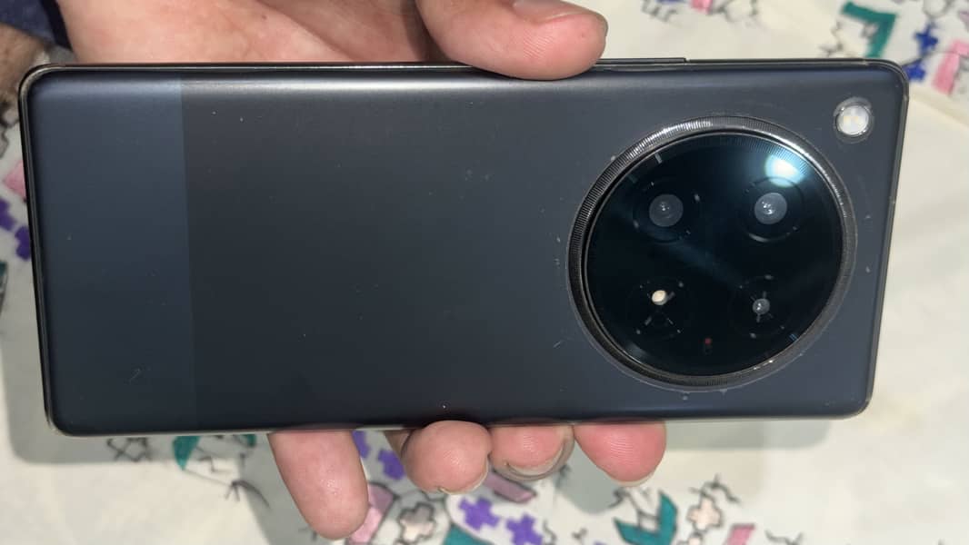 Infinix Zero 40 1