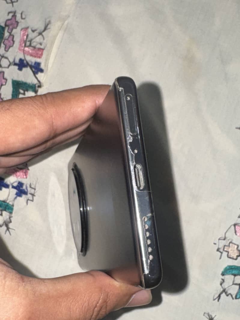 Infinix Zero 40 6
