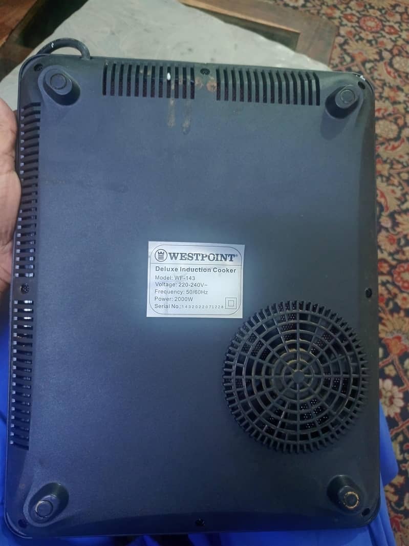 westpoint Eletric stove 1