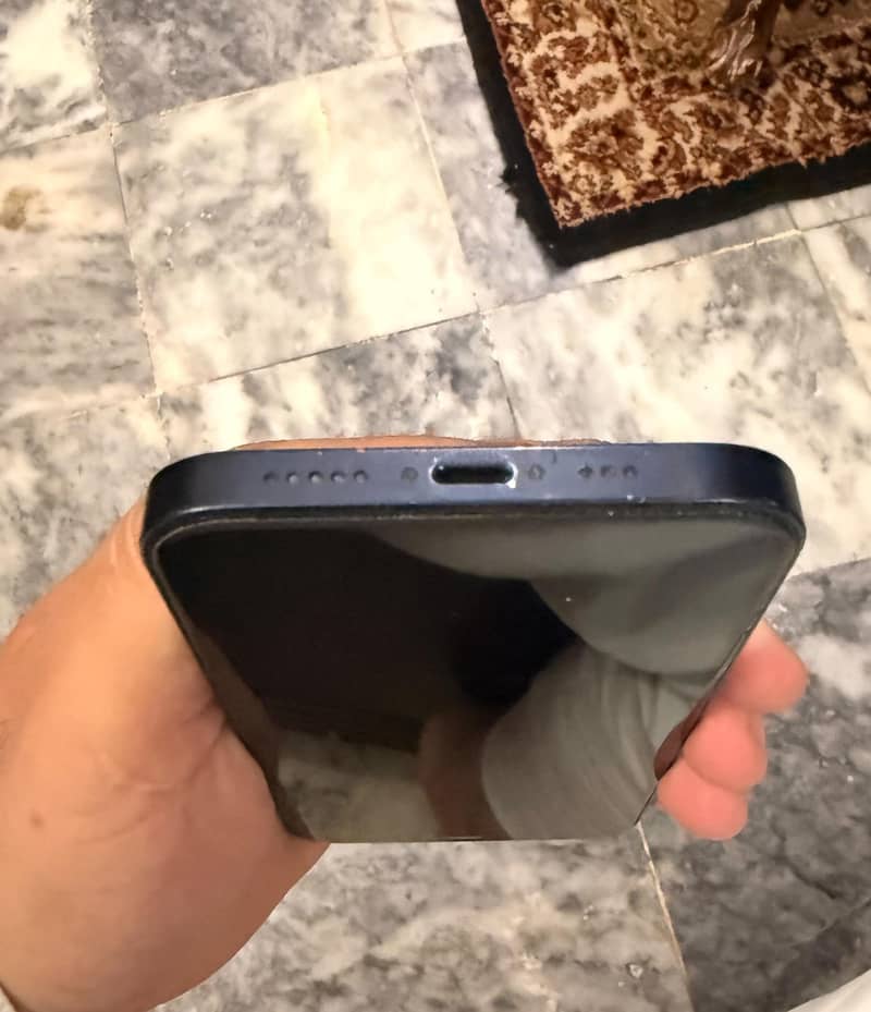 Apple iPhone 12 5