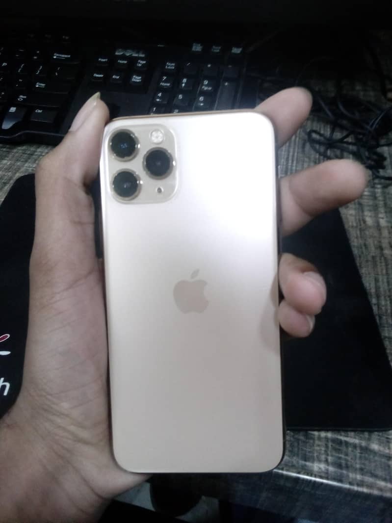 Apple iPhone 11 Pro 1