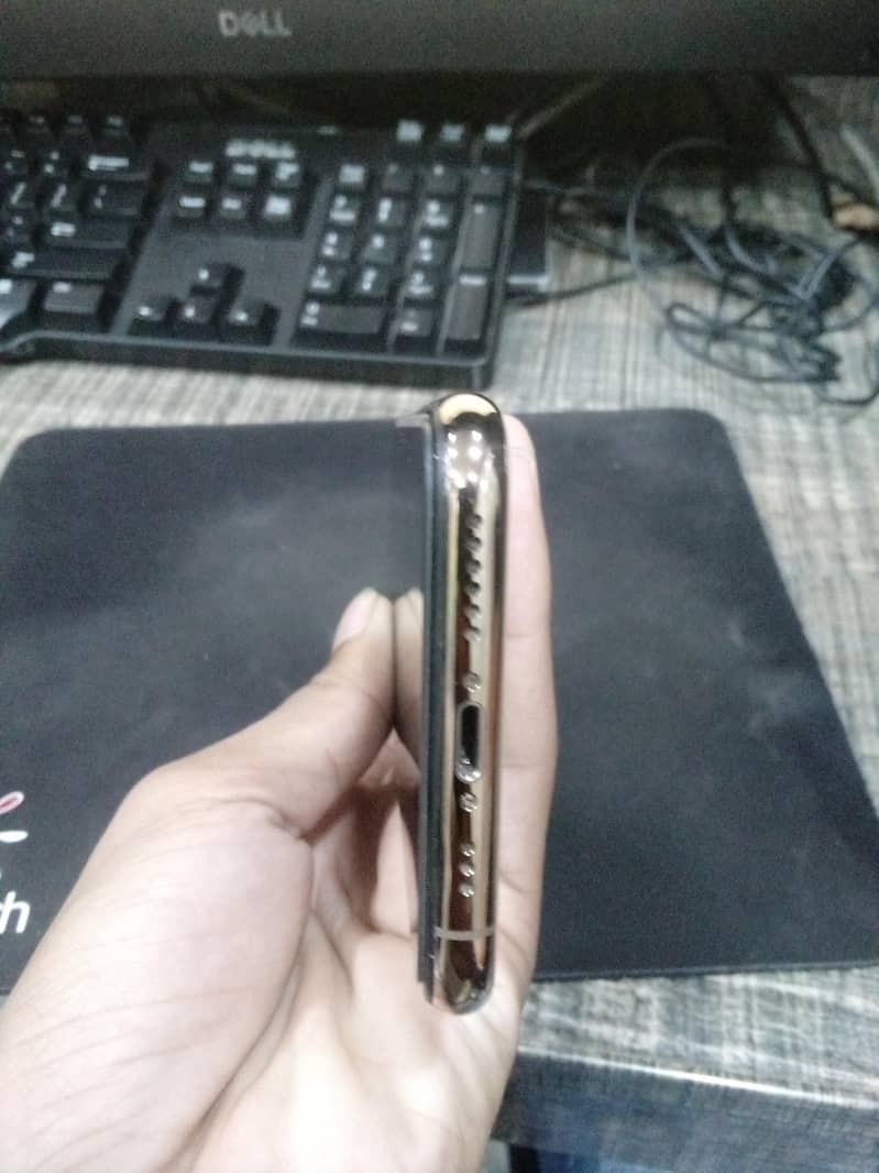Apple iPhone 11 Pro 2