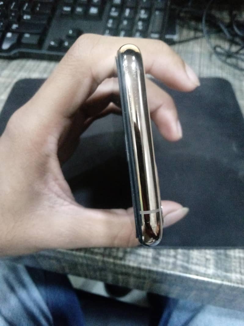 Apple iPhone 11 Pro 5