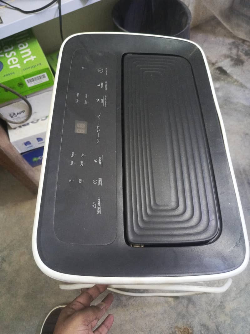 Mobile Type Air Conditioner 1