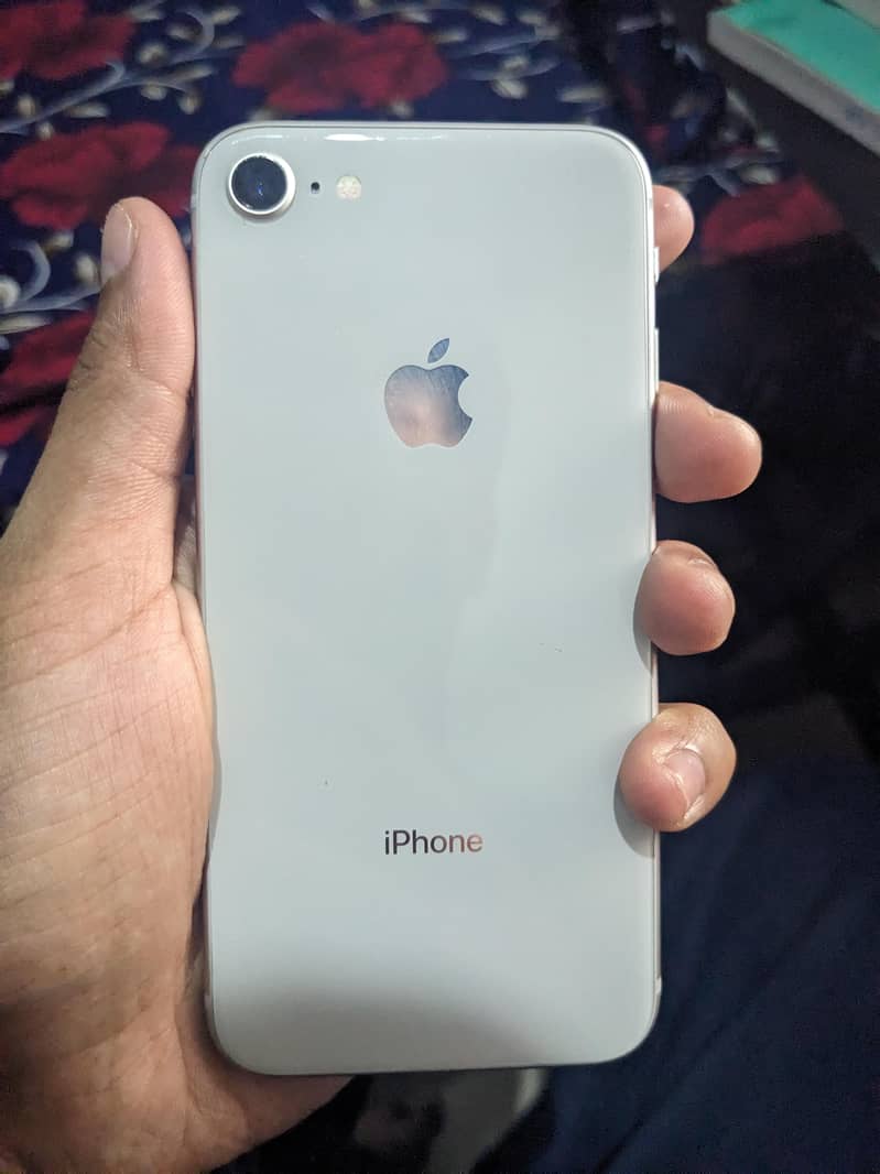 Apple iPhone 8 0