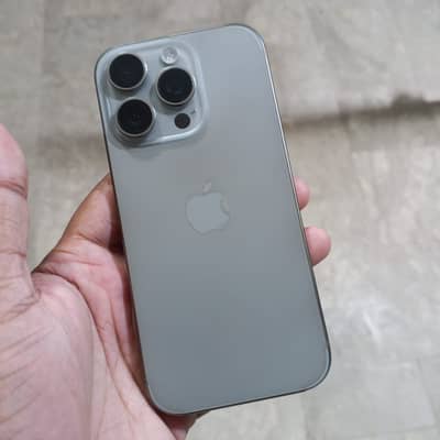 Apple iPhone 16 Pro