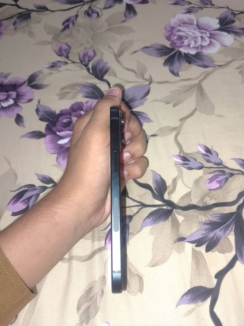 Apple iPhone 15 1