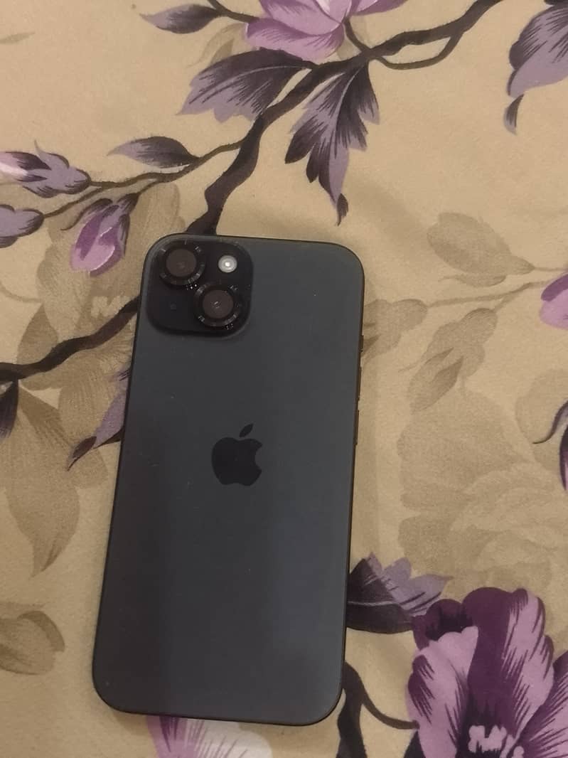 Apple iPhone 15 3