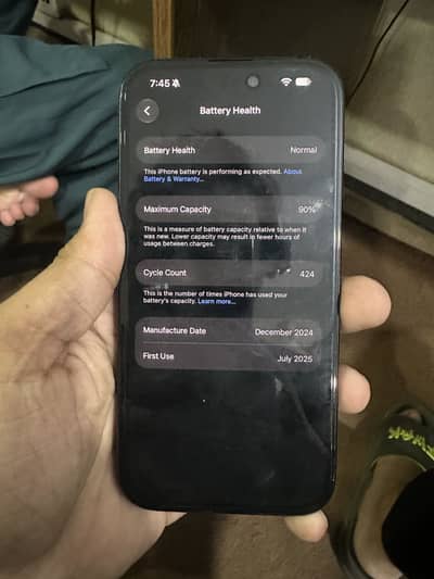 Apple iPhone 16