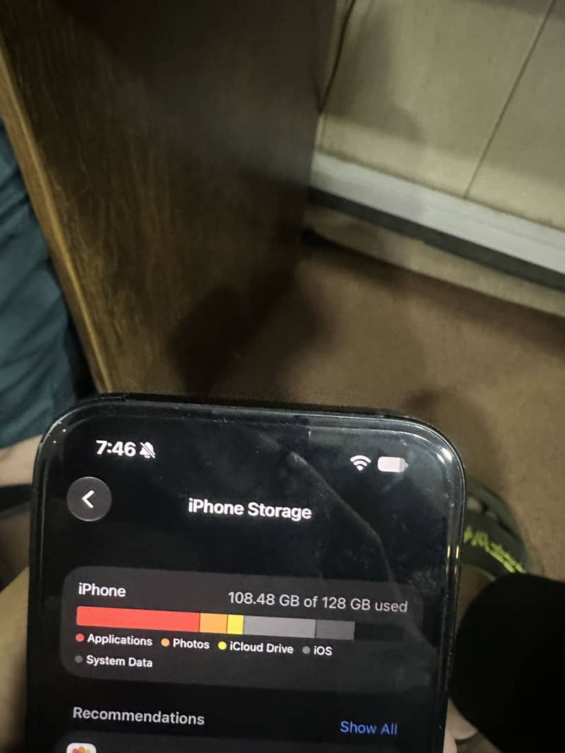 Apple iPhone 16 1