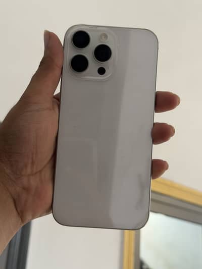 Apple iPhone 16 Pro Max