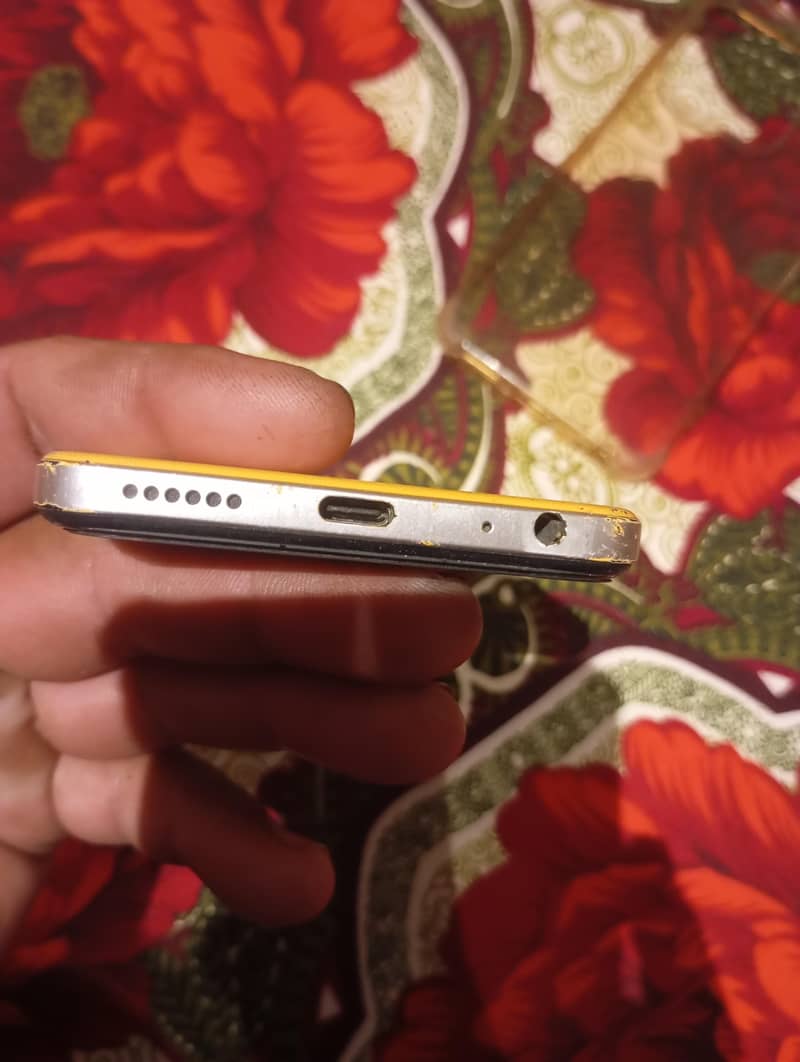 Tecno Spark 10C 3