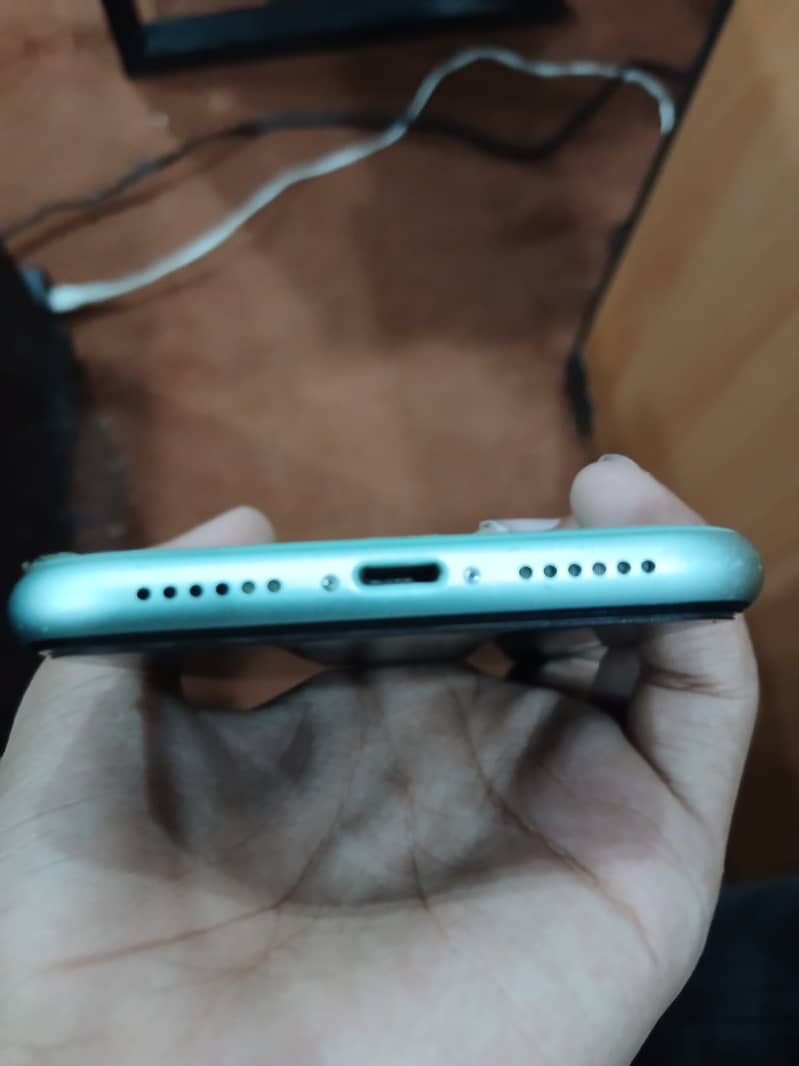 Apple iPhone 11 1
