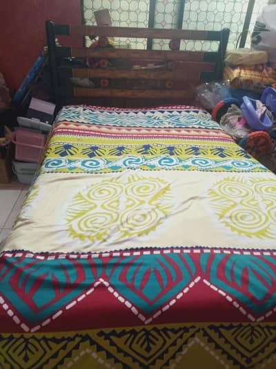 single iron bed for sell