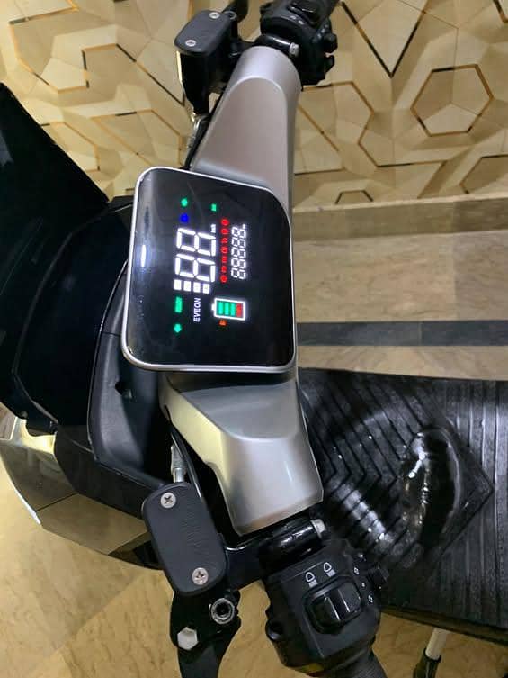 Scooty 7