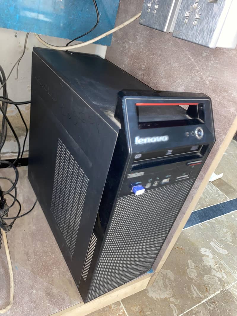 computer Lenovo 4