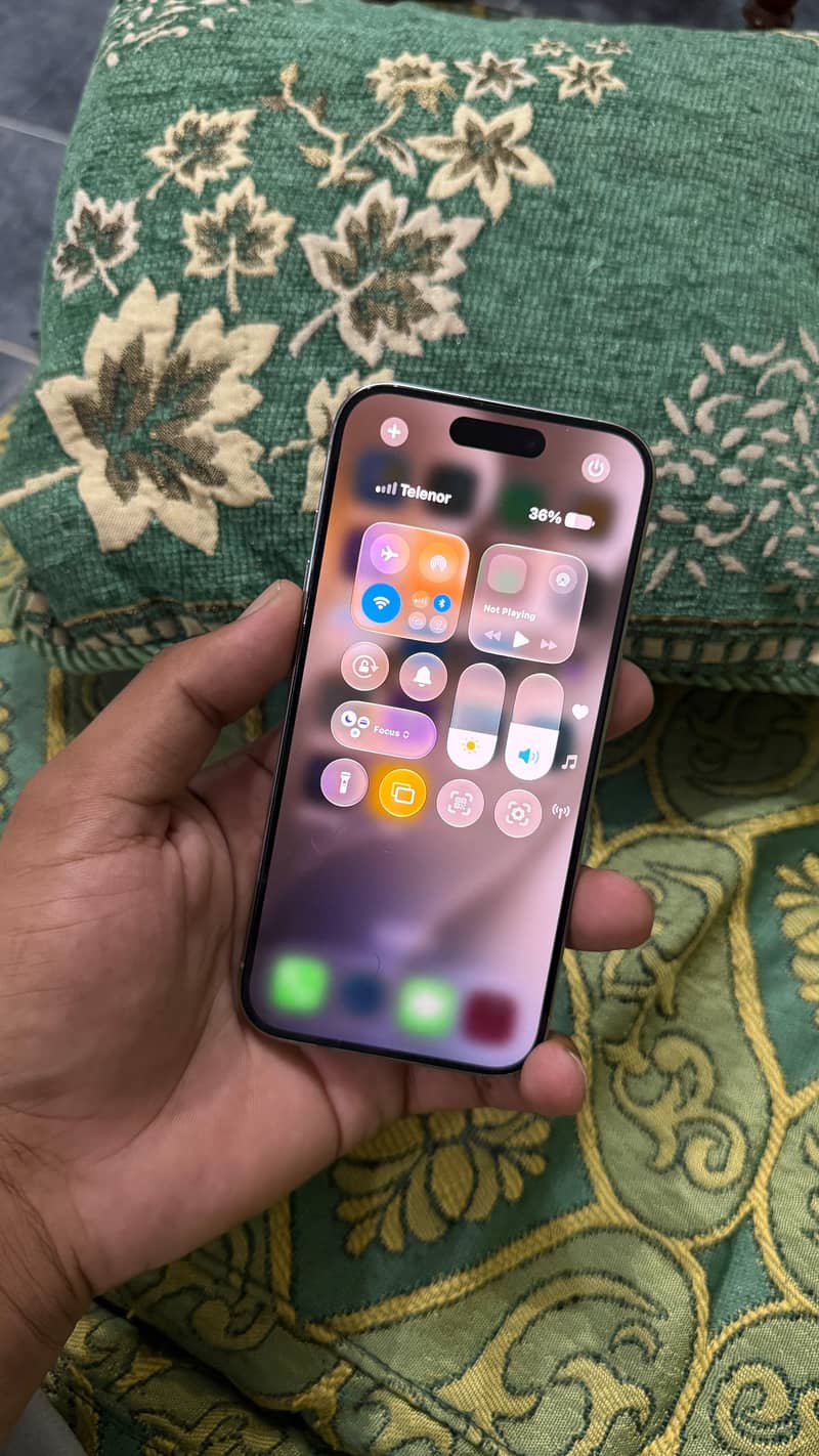 Apple iPhone 15 Pro 1