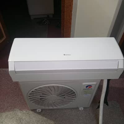 Gree inverter Ac 1. Ton no repair