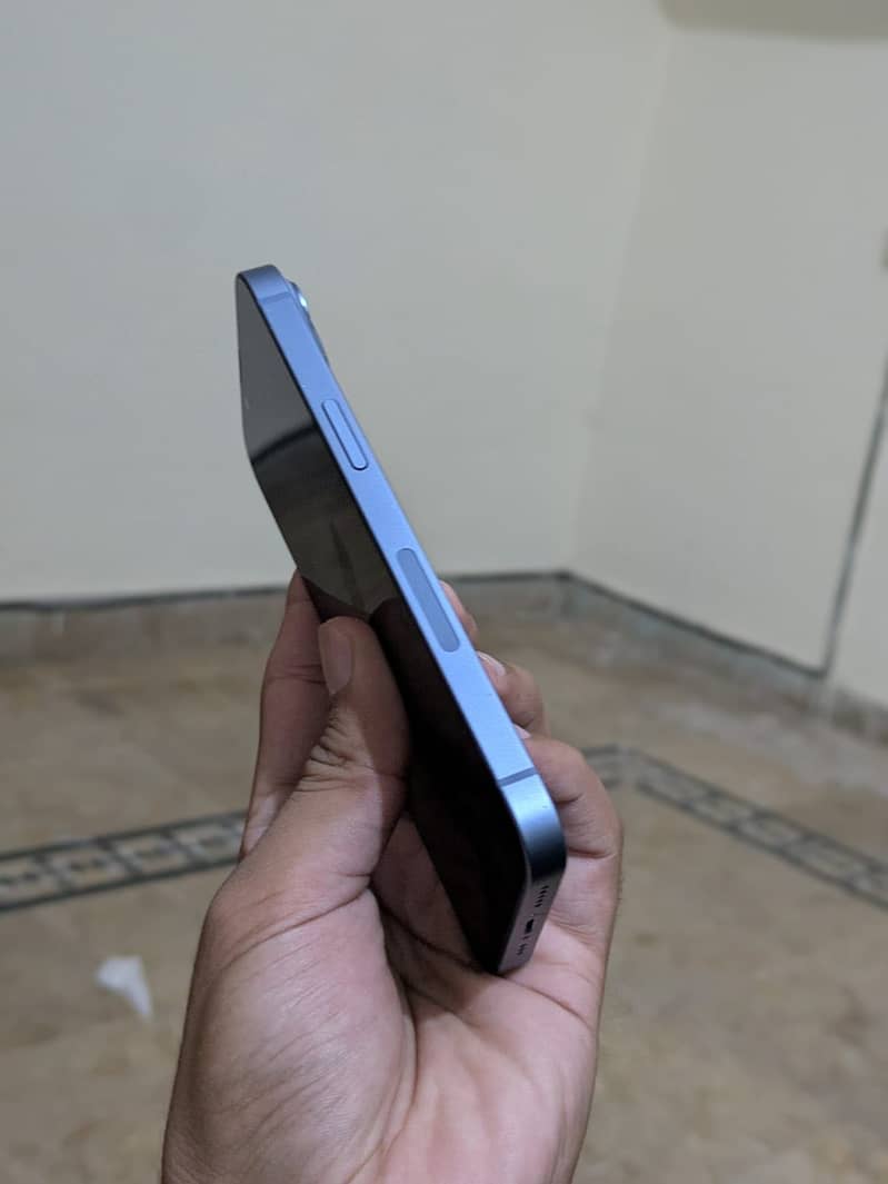 Apple iPhone 14 1