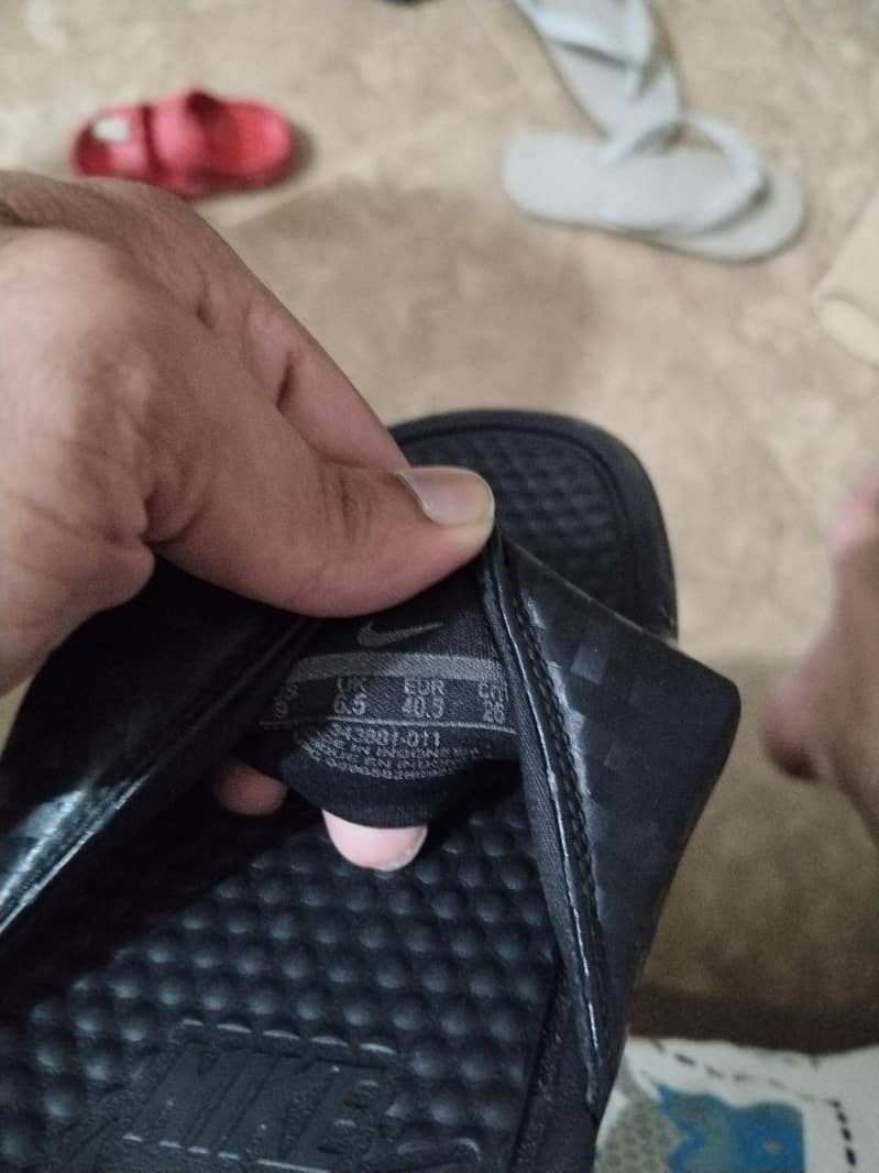 Model: Nike Benassi JDI — Style Code: 343880-090 3