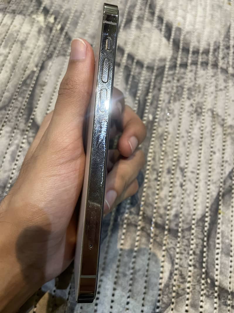iPhone 12 Pro 10/10 4