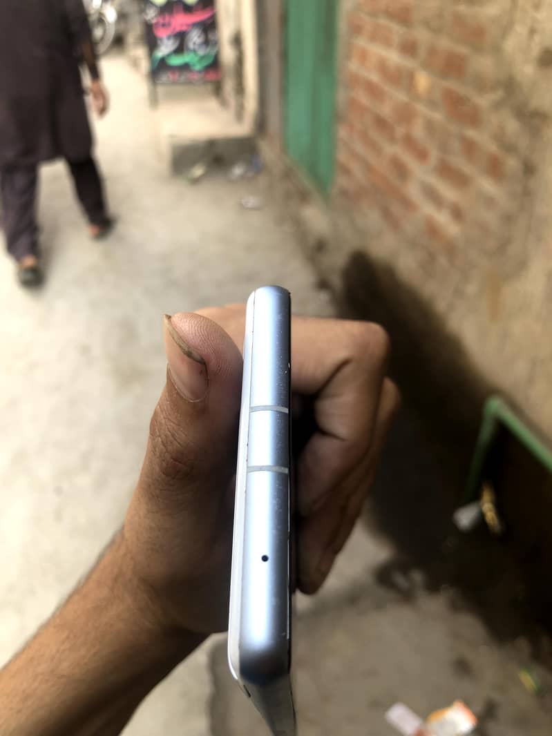 Google Pixel 7a 1
