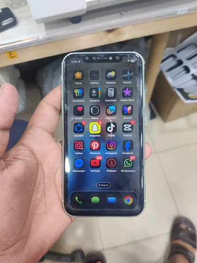 Apple iPhone 11