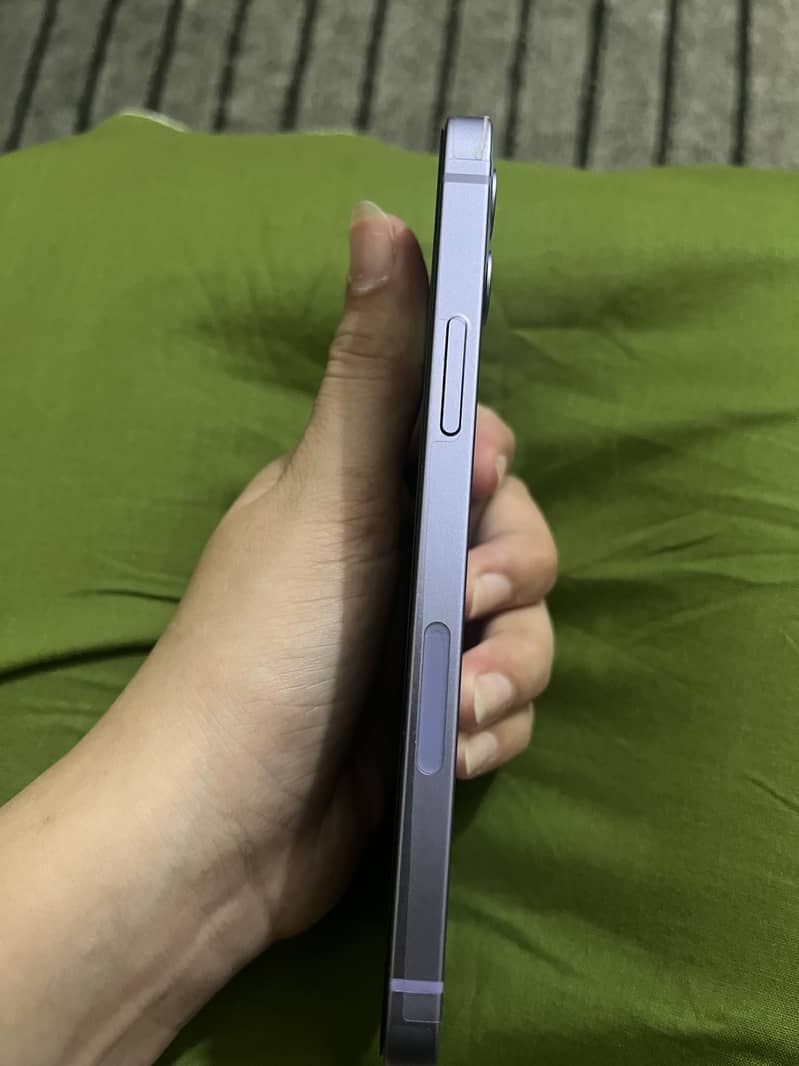 Apple iPhone 12 2