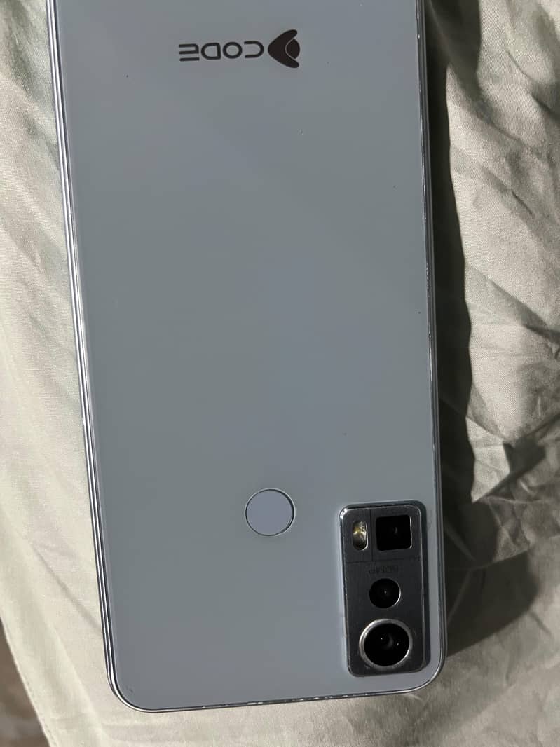 Dcode Bold 2 0