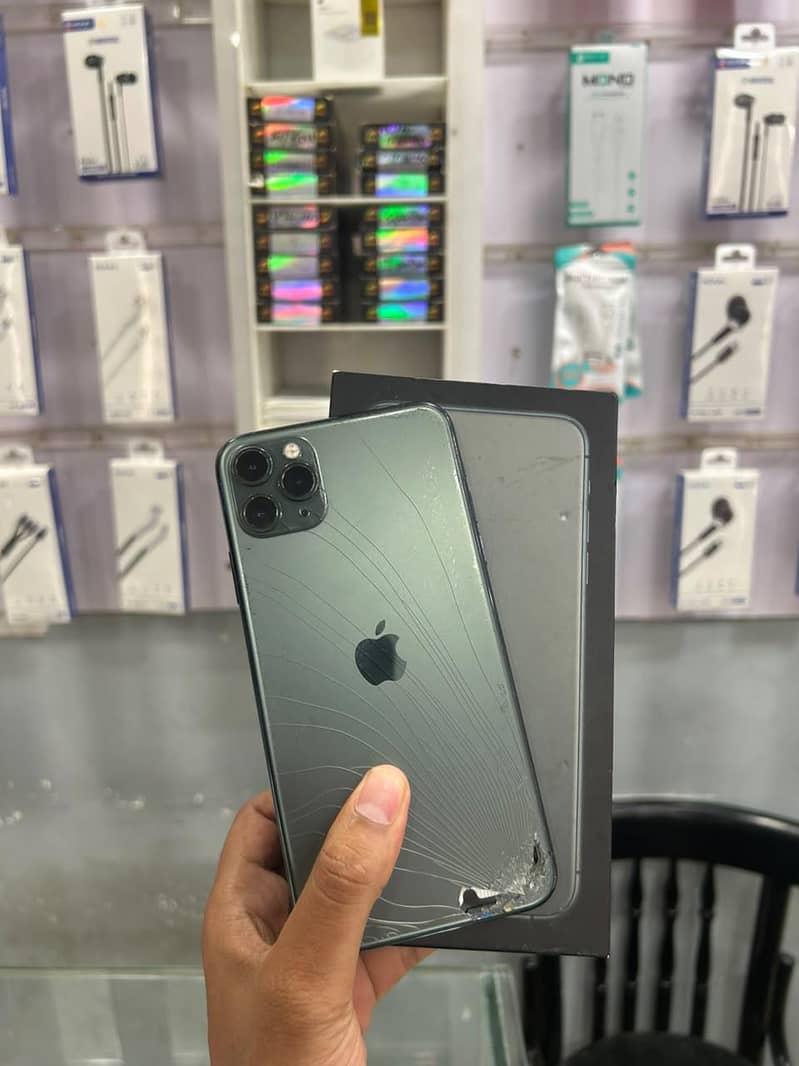 Apple iPhone 11 Pro Max 0