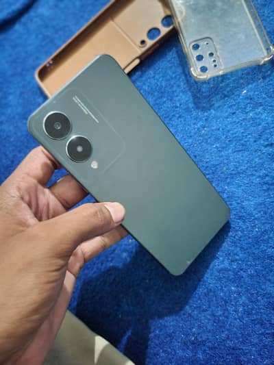 Vivo Y17s