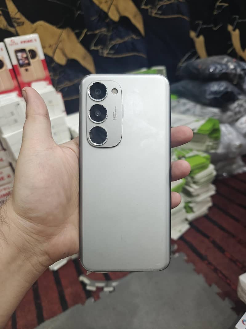 Tecno spark40 pro plus fullbox 1