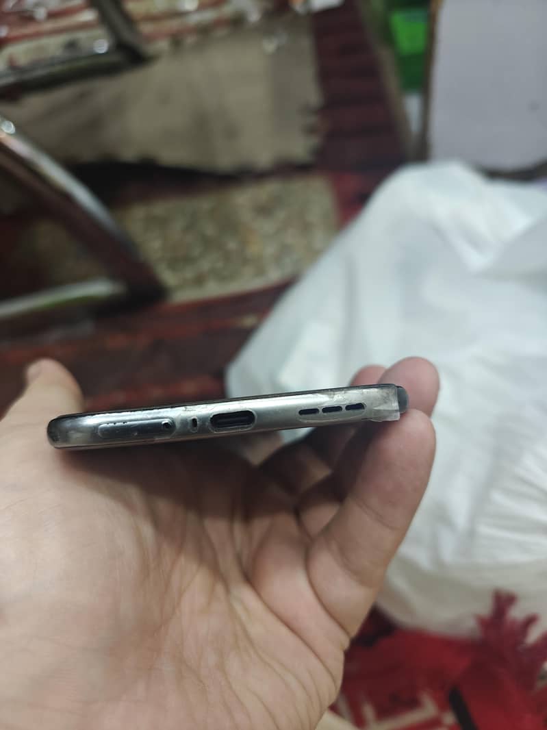Tecno spark40 pro plus fullbox 3