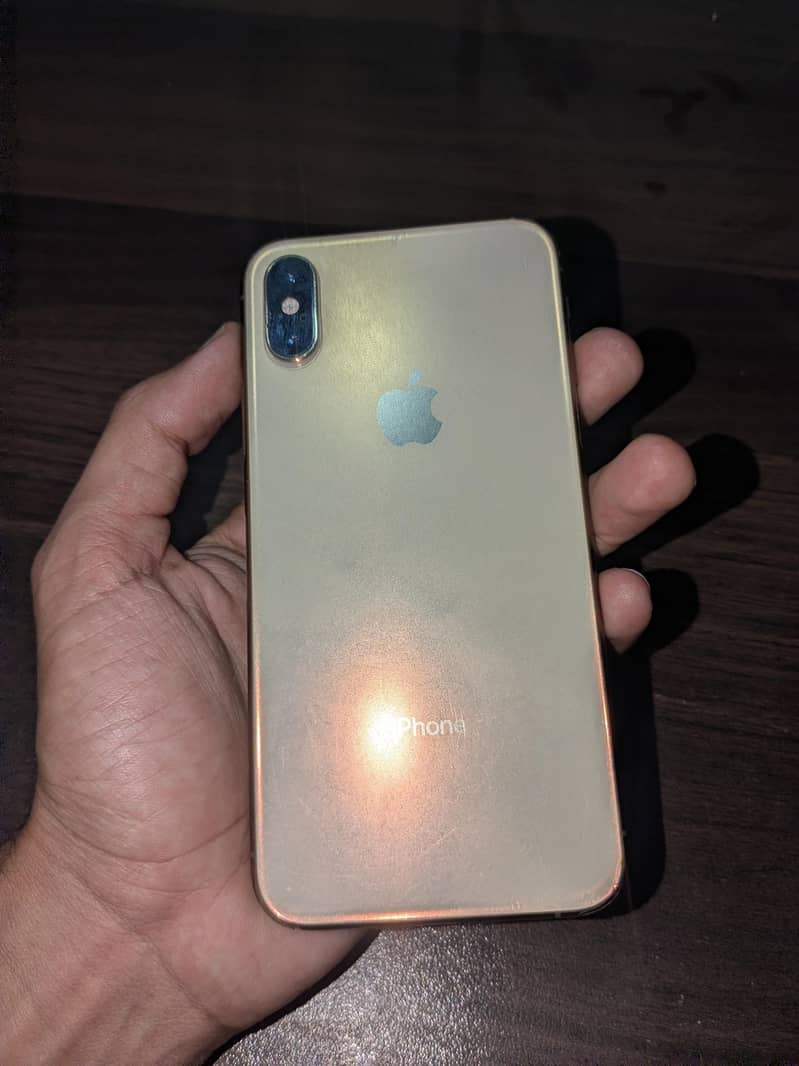 Apple iPhone XS 4