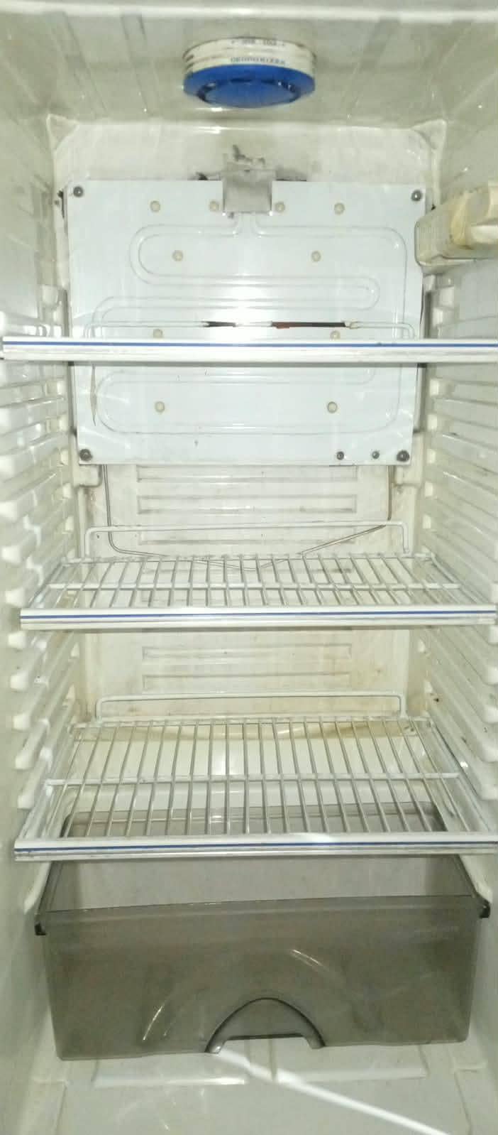 Fridge with stablizer 2