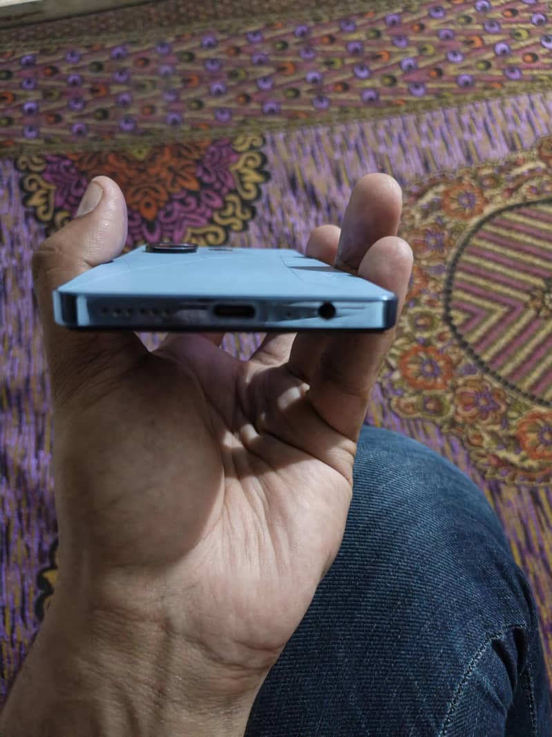 Tecno CAMON 20 7