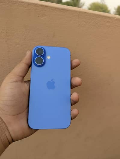 Apple iPhone 16
