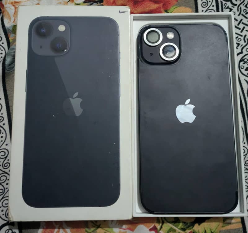 Apple iPhone 13 0