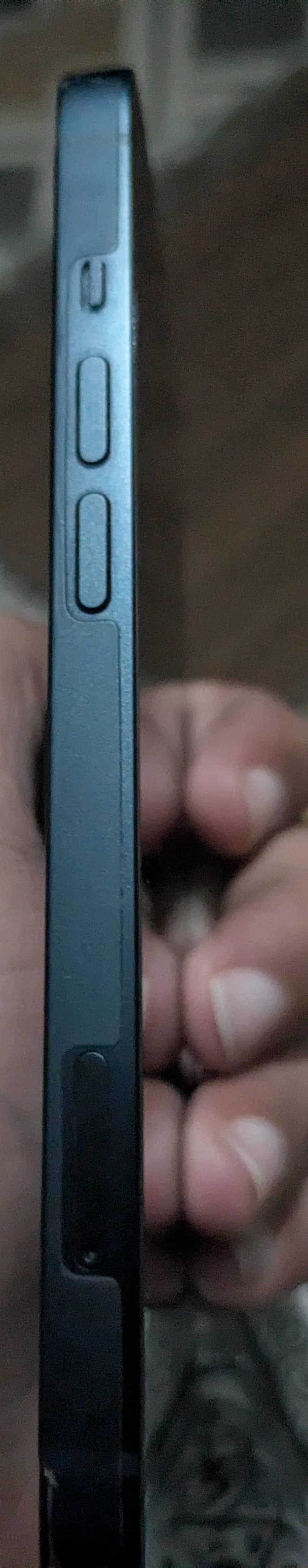 Apple iPhone 13 4