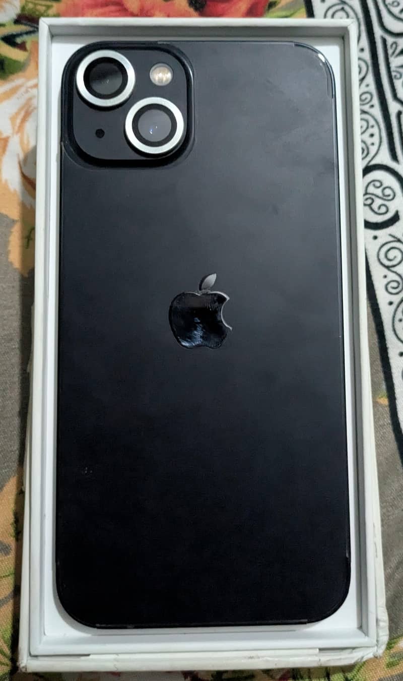 Apple iPhone 13 8