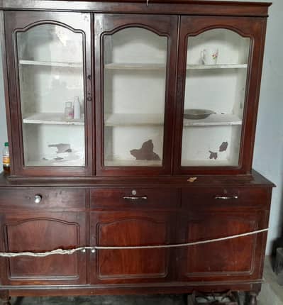 wooden glass berton Almari