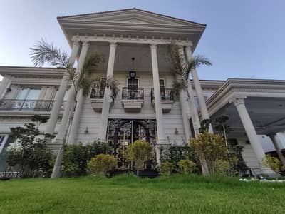 Elegant 1 Canal Family Home In DHA Phase 6