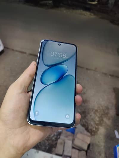 Tecno Spark Go 1