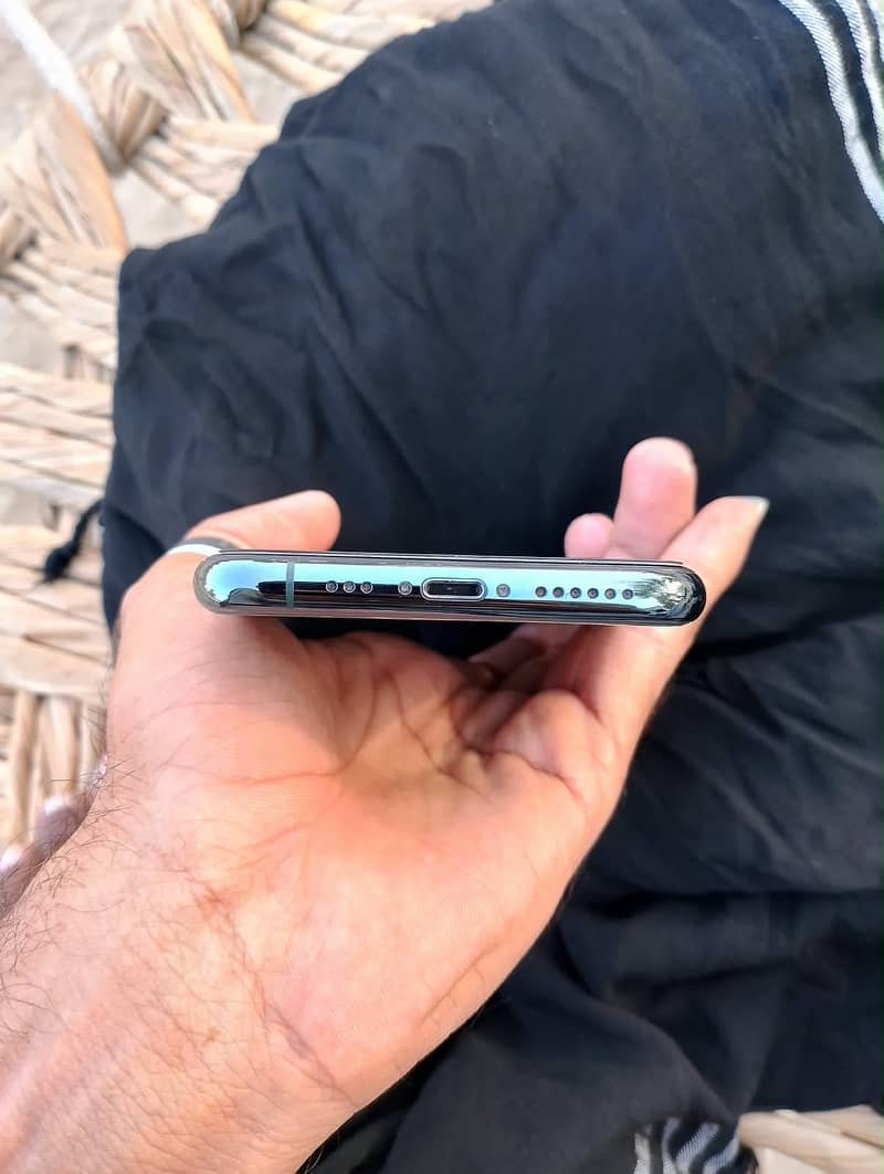 iPhone 11pro 0