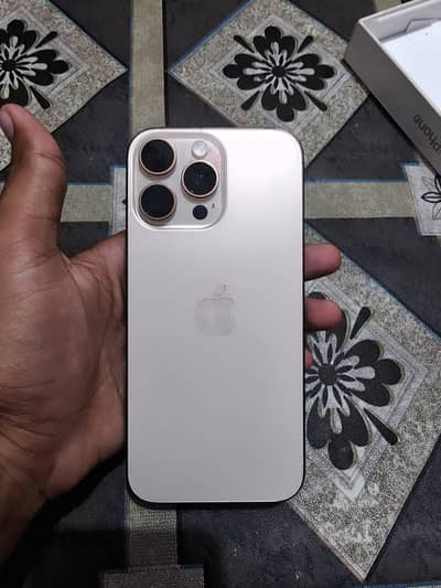 Apple iPhone 16 Pro Max