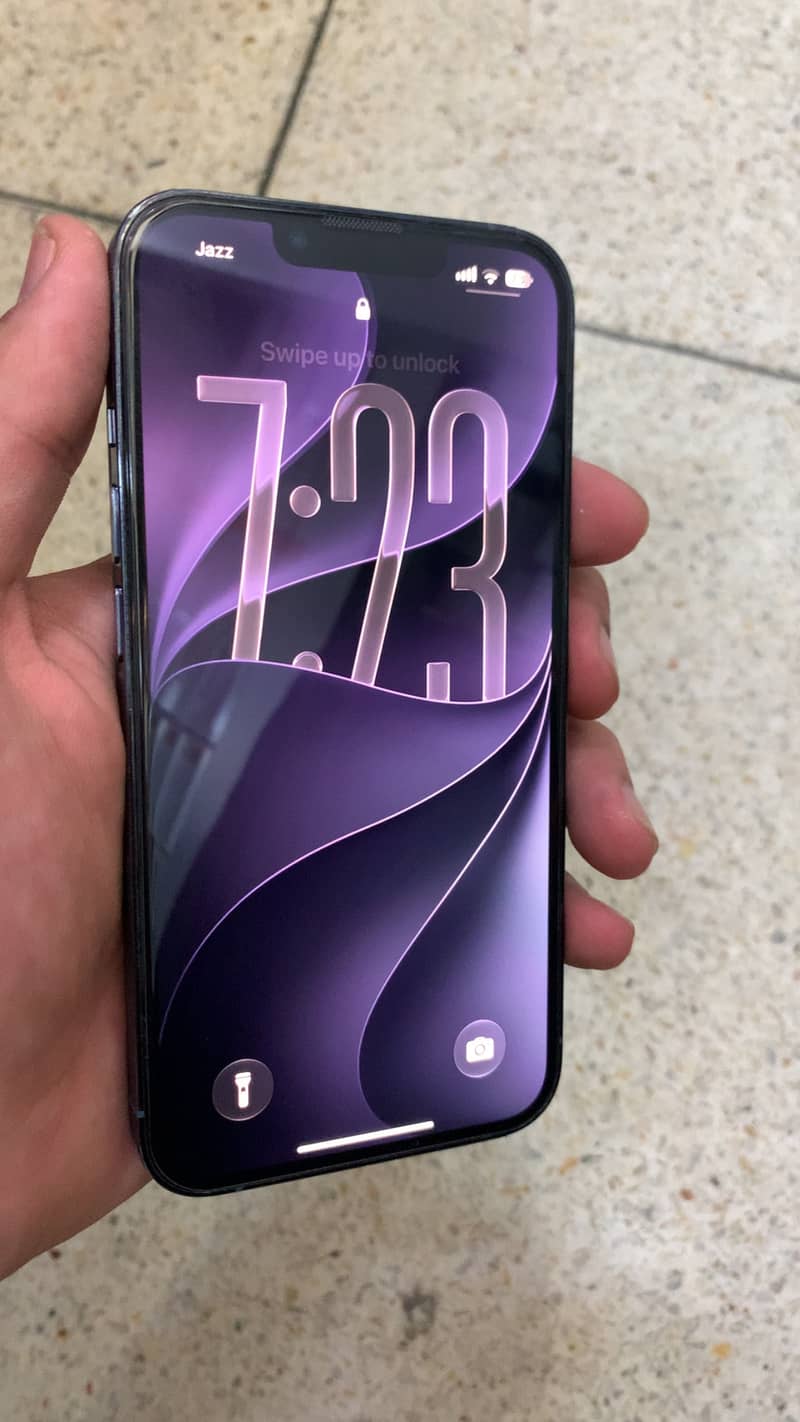 Apple iPhone 13 Pro 1