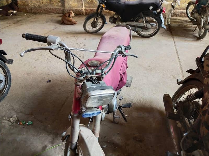 Honda CD70 2