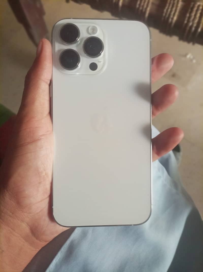 Apple iPhone 14 Pro Max 2